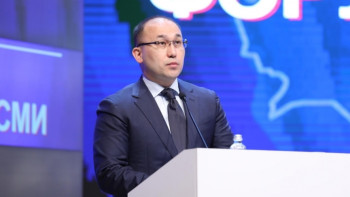 Фотография к новости: Абаев: Озық білімді ІТ-мамандарымызды уысымыздан шығарып алмауымыз керек