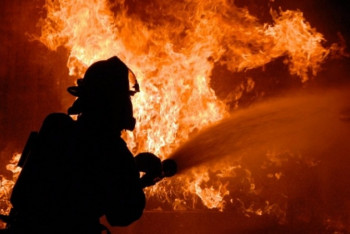 Фотография к новости: Атырау облысында 12 тонна мақта өртеніп кетті