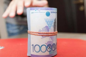 Фотография к новости: Түркістан облысында кәсіпкерлерге «қамқорлық көрсеткен» лауазымды тұлға ұсталды