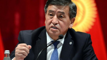 Фотография к новости: Жээнбеков: Жақында біраз жемқорлықтың беті ашылады