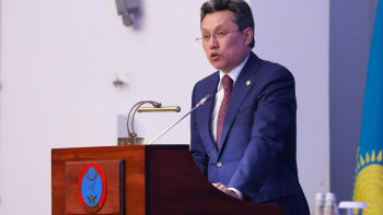 Фотография к новости: Астанада жастар мәселесіне арналған call-center іске қосылды