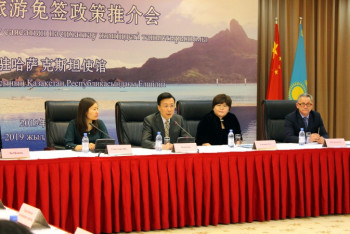 Фотография к новости: Жыл сайын Хайнанға мыңдаған қазақстандық барады – елші