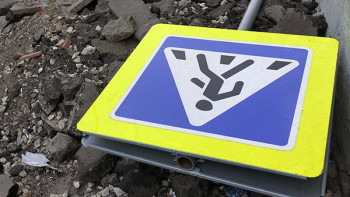 Фотография к новости: Қарағандыда автобус жүргізушісі екі адамды қағып кетті