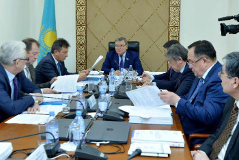 Фотография к новости: ЕАЭО шартына Қырғызстанның қосылуы туралы келісімге өзгеріс енгізіледі