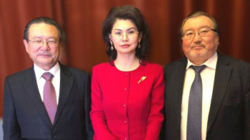 Фотография к новости: Балаева: Біздің міндетіміз – аударманың көркемдік сапасын қамтамасыз ету