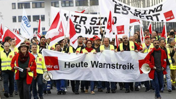 Фотография к новости: Германия әуежайларында ереуіл: рейстер шегерілді