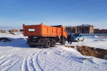 Фотография к новости: Қоқысты рұқсатсыз төккен жүргізуші 75 мың теңге айыппұл төледі