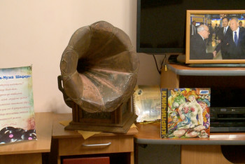 Фотография к новости: Павлодарлық музыкатанушы 27 мыңнан астам сирек күйтабақтарын мемлекетке аманат етпек