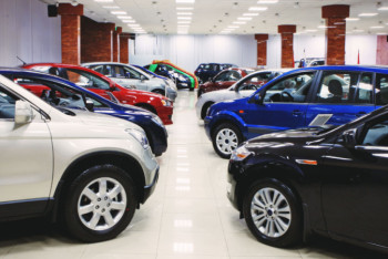 Фотография к новости: Қазақстандықтар жаңа автокөлік сатып алуға 500 млрд теңге жұмсаған 