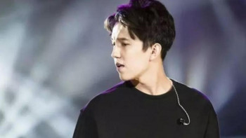 Фотография к новости: Димаш Құдайберген Ақтөбеде ашық аспан сахнасында ән айтады