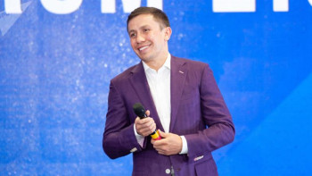 Фотография к новости: Головкиннің үшінші баласы өмірге келді