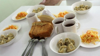 Фотография к новости: «Нұр Отан» мектеп асханаларын жалға алушыларды тексерумен айналыспайды 