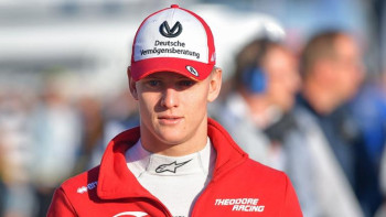 Фотография к новости: Шумахердің ұлы ресми түрде «Феррари» мүшесі атанды