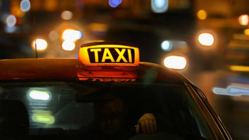 Фотография к новости: Алматыда салық төлемейтін таксилерді жазалап жатыр