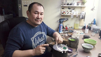 Фотография к новости: Қазақтың ою-өрнегін оңды-солды пайдалану көбейіп кетті – зергер