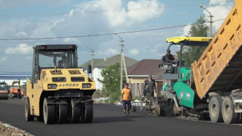 Фотография к новости:  Алаш тас жолы жөндеуден өткізіледі