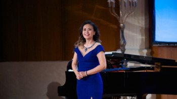 Фотография к новости: «Астана Опера» тыңдармандарын «Камин жанындағы кешке» шақырады