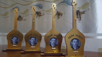 Фотография к новости: Моңғолияда қазақ композиторының әндерінен байқау өтті