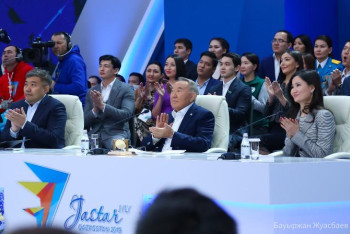 Фотография к новости: Жас фермер Астанада алма өсірмек 