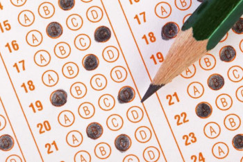 Фотография к новости: ҰБТ-2019: 34 мыңнан астам талапкер тест тапсырды