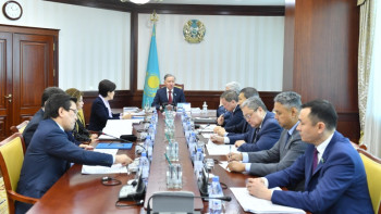 Фотография к новости: Депутаттар алдағы жалпы отырыстың күн тәртібін нақтылады