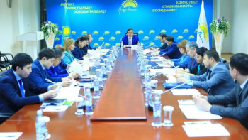 Фотография к новости: Кәсіпкерлердің мәселесі талқыға салынды