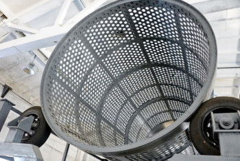 Фотография к новости: Павлодарда қаражат тапшылығынан қоқыс сұрыптау цехі тоқтап тұр