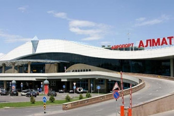 Фотография к новости: Заңсыз валюта, иесіз тауар, шұлықтағы марихуана