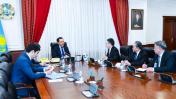 Фотография к новости: Сағынтаев Қырғызстан елшісімен кездесті