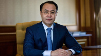 Фотография к новости: Қазақстандықтардың 100 млн доллары бұғатталды