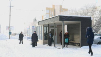 Фотография к новости: Өскеменнің жылы аялдамаларында телефон қуаттап алуға болады