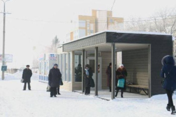 Фотография к новости: Өскеменнің жылы аялдамаларында телефон қуаттап алуға болады