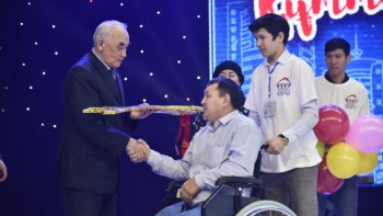 Фотография к новости: «Харекет» қоры тағы бір ақтөбелікке пәтер сыйлады