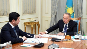 Фотография к новости: Назарбаев Қарағанды облысының әкімін қабылдады