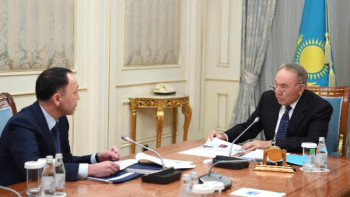 Фотография к новости: Нұрсұлтан Назарбаев Қостанай облысының әкімін қабылдады