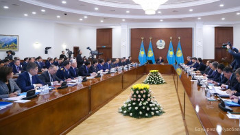 Фотография к новости: Назарбаев Үкімет мүшелерінің орнын ауыстырды