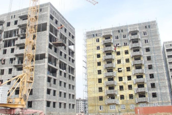 Фотография к новости: Жамбылда 32 тұрғын үй нысанның құрылысы жүргізілген 