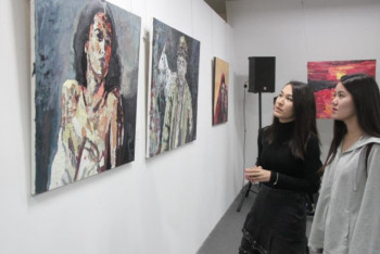 Фотография к новости: Астанада жас суретшінің көрмесі өтті