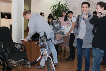 Фотография к новости: Жастар жылы. Жастар әлеуметке пайдалы жобаларды таныстырды