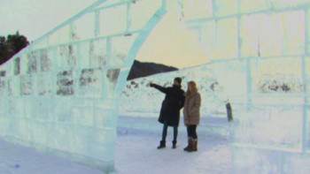 Фотография к новости: Байкал жағалауында мұздан алып кітап жасалды