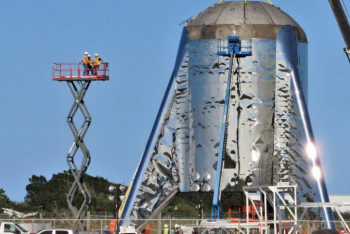 Илон Маск ғаламшараралық кеменің қозғалтқышын сынақтан өткізді