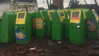 Фотография к новости: Қарағандыда заңсыз пайдаланылған 50-ге жуық ойын автоматы тәркіленді