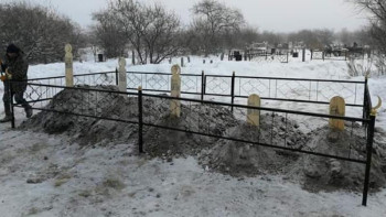 Фотография к новости: Бес баланың өлімі. Ақтөбеліктер құран бағыштады