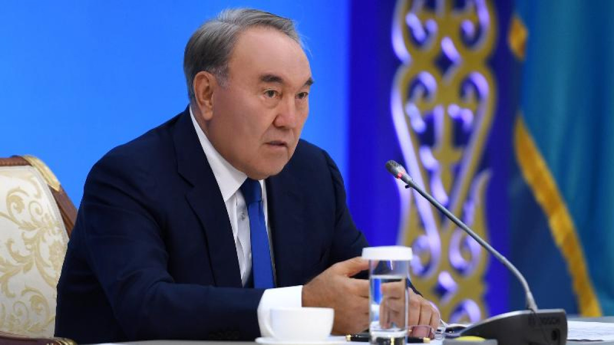 Назарбаев: Конституция бойынша Президенттің мерзімінен бұрын сайлау өткізуге құқығы бар
