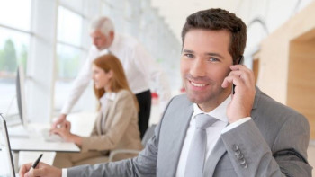 Фотография к новости: Мемқызметкердің қарапайым азаматтармен сөйлесу ережесі дайындалмақ