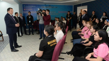 Фотография к новости: Атырау облысының әкімі Маxамбет ауданының жастарымен кездесті