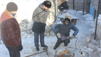 Фотография к новости: Жас жігіт көпбалалы отбасылардың үйіне тегін газ орнатып берді