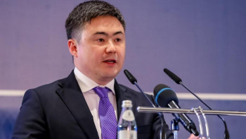 Фотография к новости: Сүлейменов: Астанада құрылыс қарқыны төмендеді