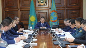 Фотография к новости: Бақыт Сұлтанов: Көпбалалы аналардың ешбір арызы әкімдік назарынан тыс қалмайды