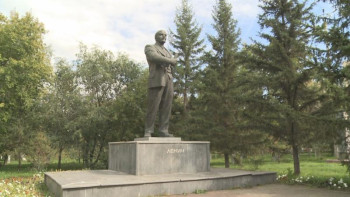 Фотография к новости: «Ленин өмір сүре береді». Мұхамедиұлы ескі ескерткіштердің жағдайын айтты